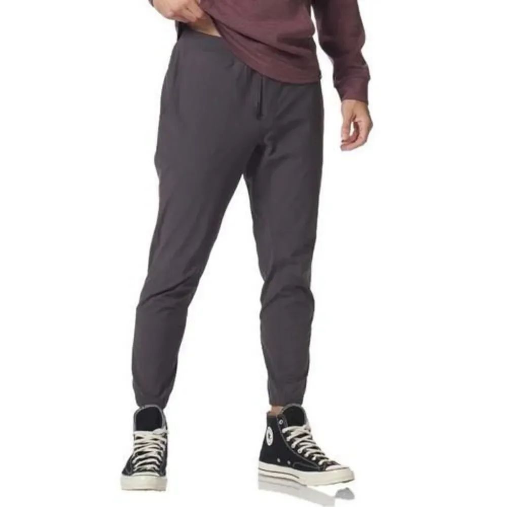 Legends Men’s Aviation Joggers Charcoal Gray Size Medium